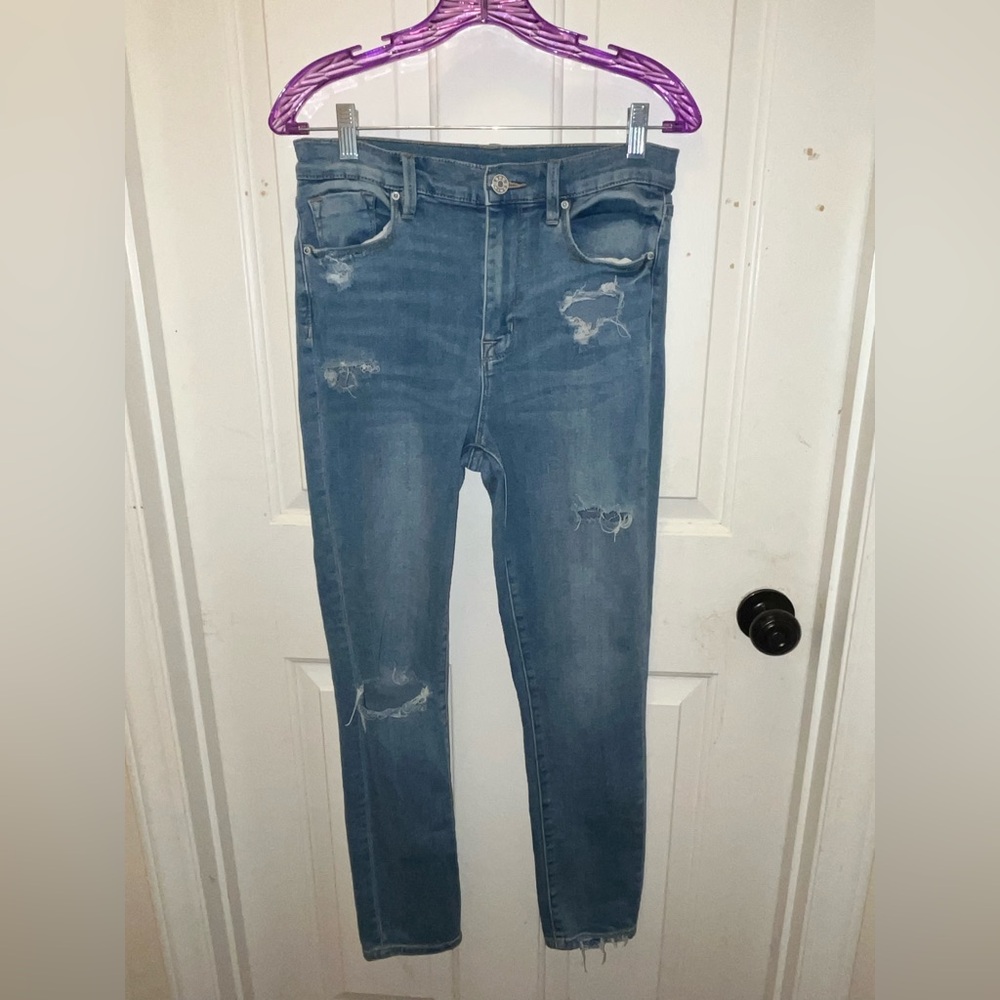 VGUC BDG Women’s Distressed Twig High Rise Jeans - Sz 29W